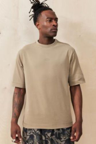 UO Exclusive Clay Ellipse T-Shirt - M at Urban Outfitters - Oakley - Modalova