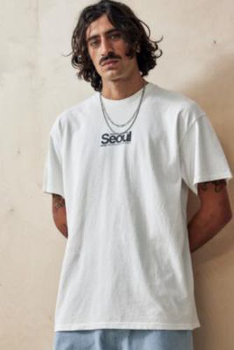 UO Seoul T-Shirt - 2XS at - Urban Outfitters - Modalova