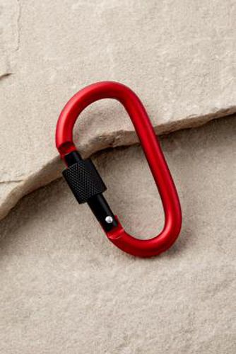 UO Classic Red Carabiner Clip - Red ALL at - Urban Outfitters - Modalova