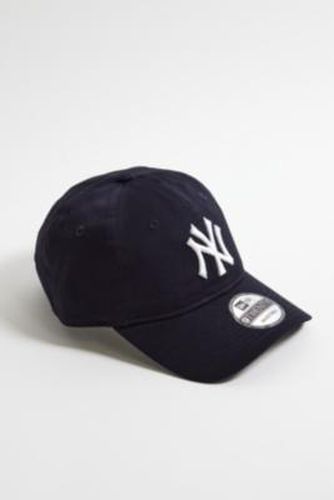 NY Yankees 9TWENTY Navy Baseball Cap - Navy at Urban Outfitters - New Era - Modalova