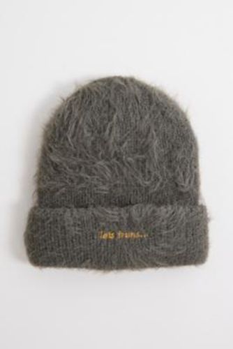 Iets frans. Grey Eyelash Knit Beanie - Grey at Urban Outfitters - iets frans... - Modalova