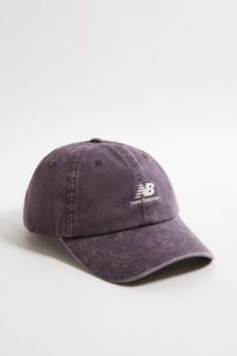 UO Exclusive Plum Embroidered Cap - Plum at Urban Outfitters - New Balance - Modalova