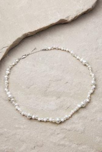 Pearl Choker Necklace - at Urban Outfitters - Silence + Noise - Modalova