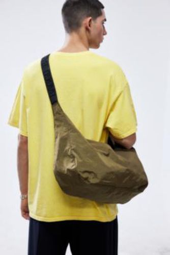 Khaki Large Nylon Crescent Bag - at Urban Outfitters - BAGGU - Modalova