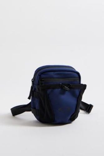 Rover Crossbody Bag - at Urban Outfitters - Oakley - Modalova