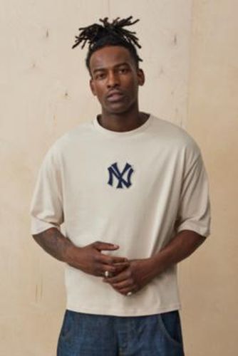 UO Exclusive Stone NY Yankees T-Shirt - S at Urban Outfitters - New Era - Modalova