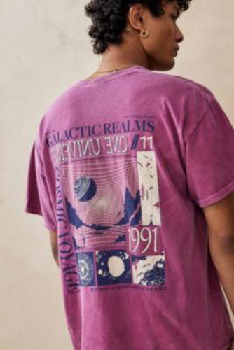 UO Lilac Cosmic Voyage T-Shirt - Purple 2XS at - Urban Outfitters - Modalova