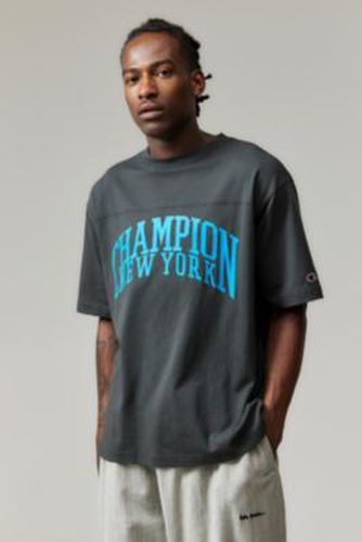 UO Exclusive T-shirt - S at Urban Outfitters - Champion - Modalova