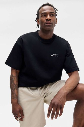 Motif T-Shirt - M at Urban Outfitters - Loom - Modalova