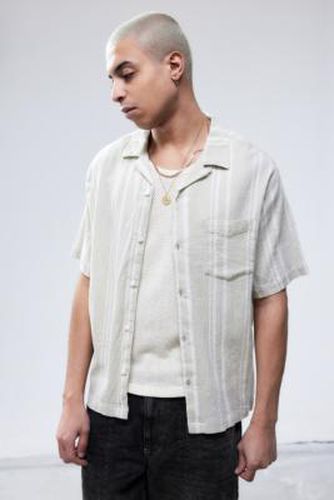 UO Ecru Stripe Crinkle Shirt - Ivory 2XS at - Urban Outfitters - Modalova