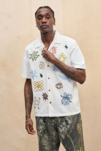 UO Ray Embroidered Slub Shirt - S at - Urban Outfitters - Modalova