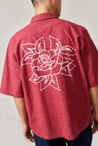 UO Exclusive Red Check Rose Shirt - Red XS at Urban Outfitters - Ed Hardy - Modalova