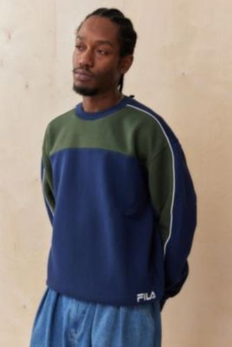 Green Yang Crew Sweatshirt - S at Urban Outfitters - FILA - Modalova