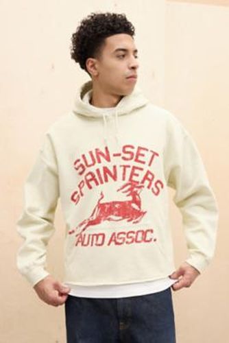 Sunset Sprinters Hoodie - Beige M at Urban Outfitters - BDG - Modalova