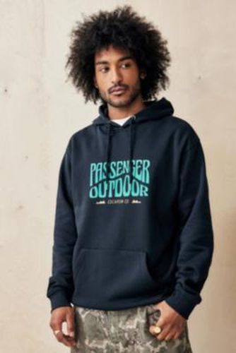 Graphic Hoodie - M at Urban Outfitters - Passenger - Modalova