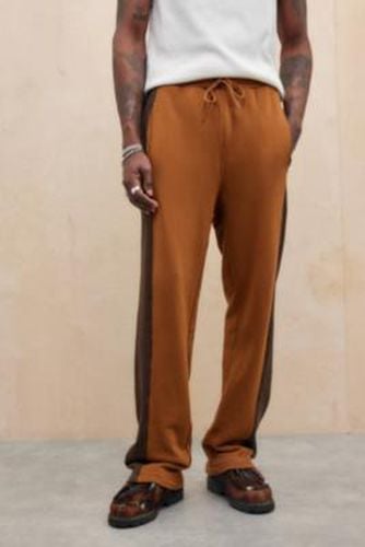 Urban Exclusive Walnut Base NY Joggers - S at Urban Outfitters - New Era - Modalova