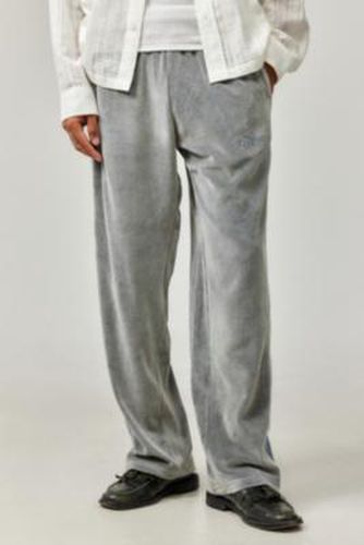 Iets frans. Finn Velour Track Pants - M at Urban Outfitters - iets frans... - Modalova