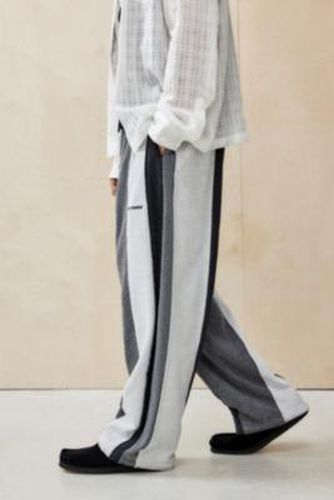 Iets frans. Tonal Patchwork Harri Joggers - Grey XS at Urban Outfitters - iets frans... - Modalova