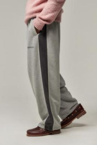 Iets frans. Grey Panelled Harri Baggy Joggers - Grey 2XS at Urban Outfitters - iets frans... - Modalova