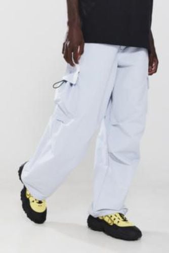 UO Exclusive Shell Pants - M at Urban Outfitters - Oakley - Modalova