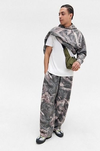 Zax Realtree Joggers XS at Urban Outfitters - BDG - Modalova