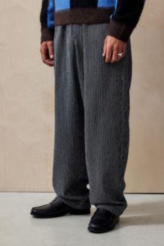 Flood Textured Stripe Trousers - 2XS at Urban Outfitters - Loom - Modalova