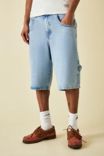 Bleach Denim Oversized Carpenter Shorts - Blue 26 at Urban Outfitters - BDG - Modalova