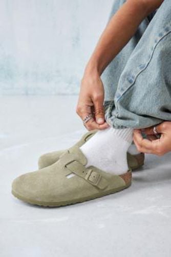 Faded Khaki Suede Boston Clogs - Khaki UK 4 at Urban Outfitters - Birkenstock - Modalova