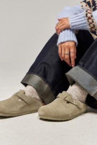 Faded Suede Boston Clogs - UK 3 at Urban Outfitters - Birkenstock - Modalova