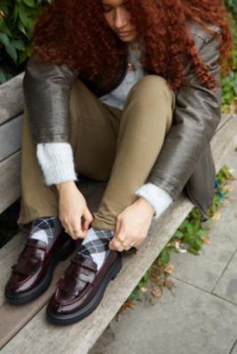 UO Burgundy Fringe Leather Loafers - UK 4 at - Urban Outfitters - Modalova