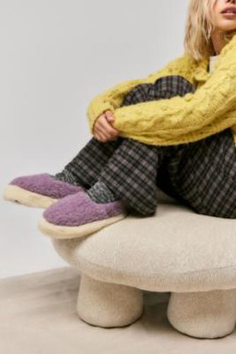 Slippers - 7/8 at Urban Outfitters - Yoko Wool - Modalova