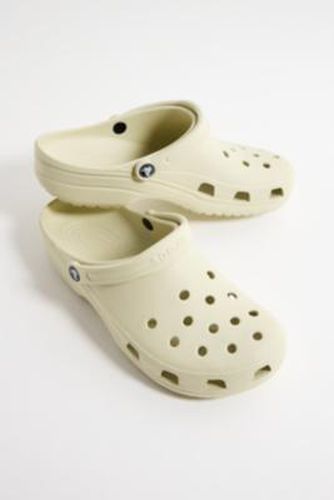 Bone Classic Clogs - UK 8 at Urban Outfitters - Crocs - Modalova