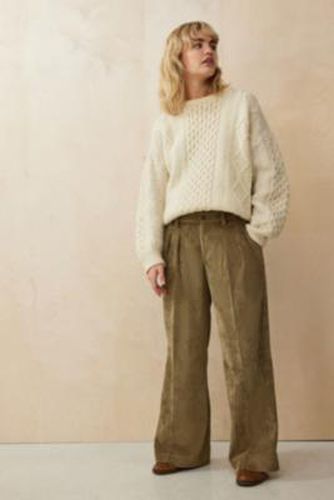 Olive Corduroy Ash Low Rise Trousers XS at Urban Outfitters - Archive At UO - Modalova