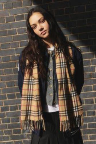 Vintage Beige Check Scarf - Beige at Urban Outfitters - Urban Renewal - Modalova