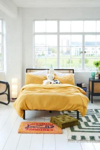 Crinkle Duvet Set - Yellow Double at - Urban Outfitters - Modalova