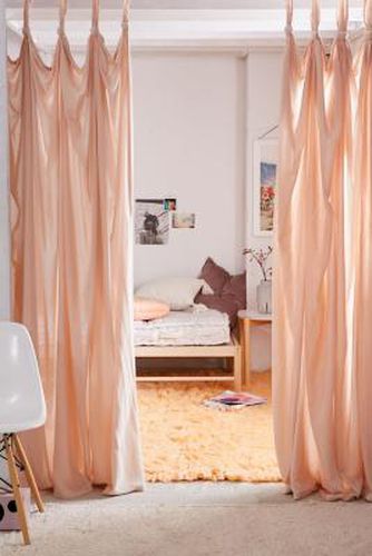 Geknoteter Vorhang In Rosa - Urban Outfitters - Modalova