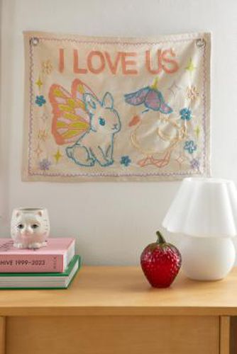 I Love Us Tapestry ALL at - Urban Outfitters - Modalova