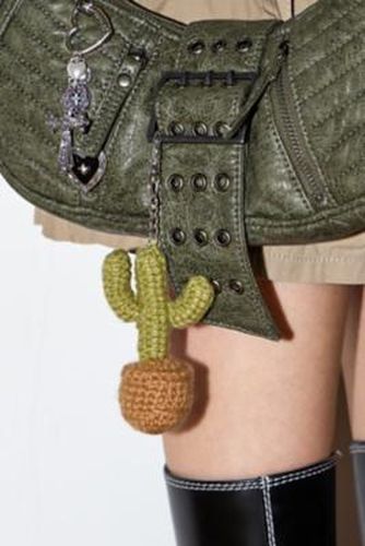 UO knitted Cactus Keyring - Green at - Urban Outfitters - Modalova