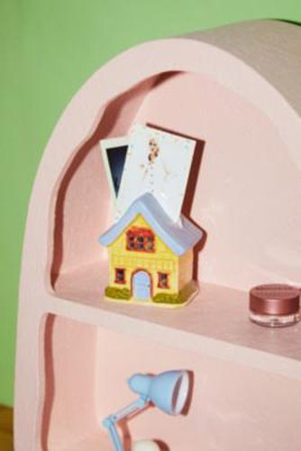 Mini Cottage Photo Stand - ALL at - Urban Outfitters - Modalova