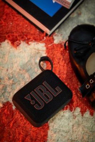 Go 4 Portable Waterproof Speaker - 9.4cm x 7.8cm x 4.2cm at Urban Outfitters - JBL - Modalova