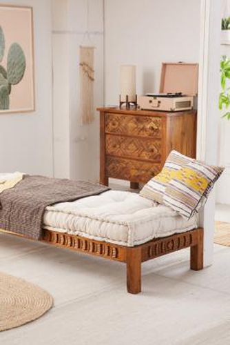 Amira Carved Daybed Board - Brown L: 187cm x W: 72cm x H: 30cm at - Urban Outfitters - Modalova
