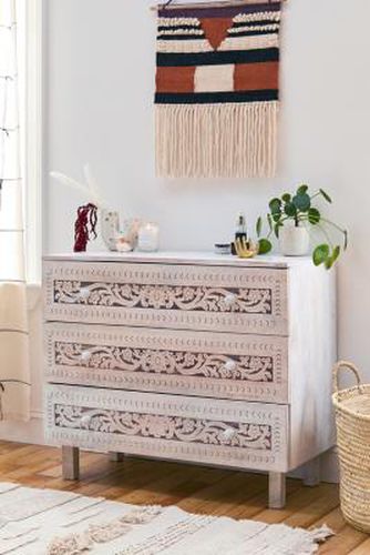 Rhiannon 3-Drawer Dresser - White L:86.4cm x W:43.2cm x H:76.2cm at - Urban Outfitters - Modalova