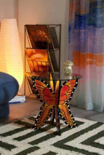 Butterfly Side Table - Red L: 45cm x W: 45cm x H: 47cm at - Urban Outfitters - Modalova