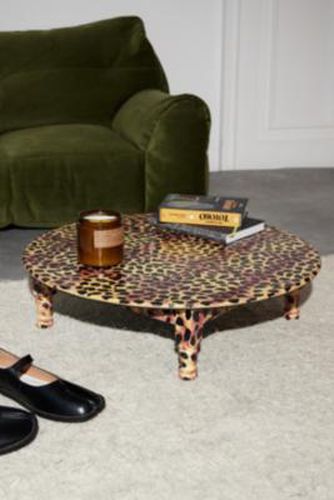 Leopard Print Coffee Table - Brown H: 16cm x W: 60cm x L: 60cm at - Urban Outfitters - Modalova