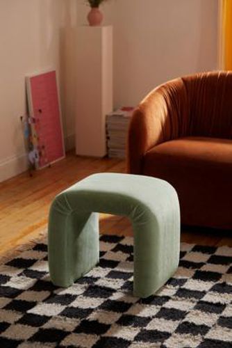 Juliette Stool - Green L: 50.8cm x W: 40cm x H: 47cm at - Urban Outfitters - Modalova