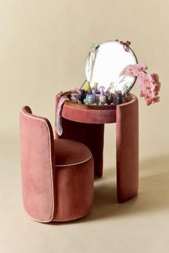 Jane Vanity And Chair - Pink L: 63.5cm x W: 59.94cm x H: 78.74cm at - Urban Outfitters - Modalova