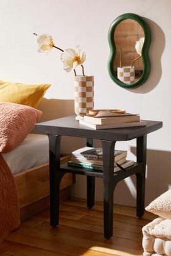 Wyatt Black Bedside Table - Black L: 45.7cm x W: 35.5cm x H: 45.7cm at - Urban Outfitters - Modalova