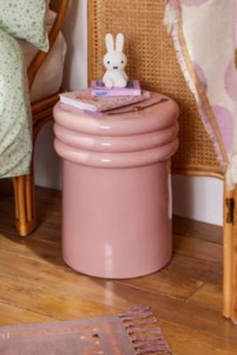 Taylor Side Table - Pink 35cm x H: 44cm at - Urban Outfitters - Modalova