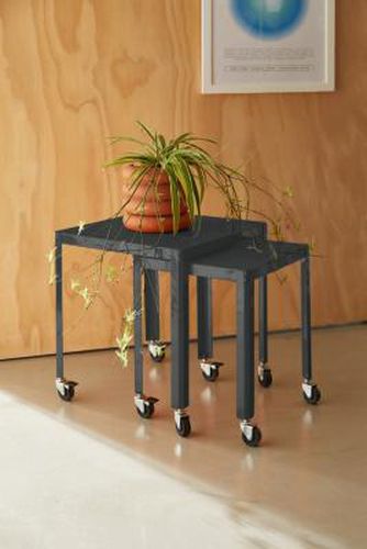 Ryan Nesting Tables - Black L: 38.1cm x W: 38.1cm x H: 49.3cm at - Urban Outfitters - Modalova