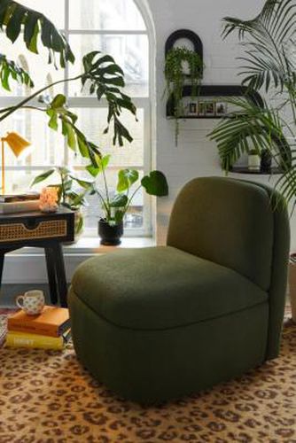 Reine Green Bubble Chair - Green 76cm x 90cm x 75cm at - Urban Outfitters - Modalova